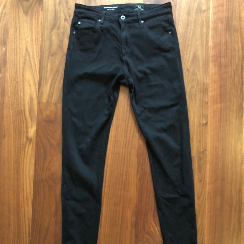 AG Jeans - The Farrah Skinny in Black